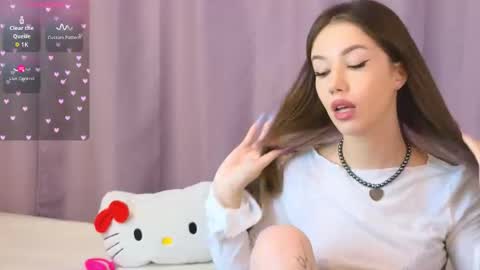Snapshot of ellie_miller_ chatting on October 8, 8:26 pm ellie online show from October 8, 8:26 pm