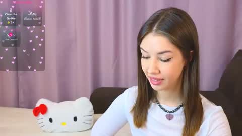 ellie online show from November 17, 4:42 pm