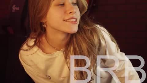 elliecutes online show from March 9, 11:36 am