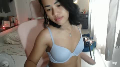 ellieyun online show from May 13, 6:56 am