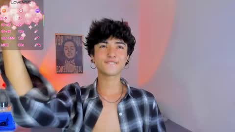 elliotvolkov online show from May 7, 4:46 pm