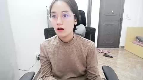 ellsa9x online show from February 12, 10:19 am