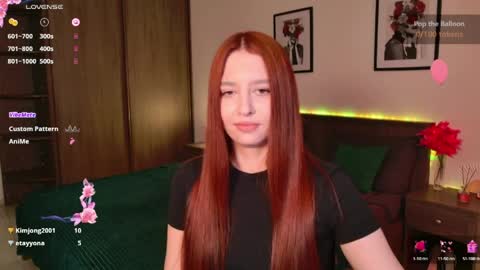 EllyPeach online show from April 9, 12:00 pm