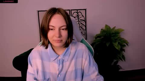 Snapshot of elma_lily chatting on October 11, 7:57 am elma_lily online show from October 11, 7:57 am