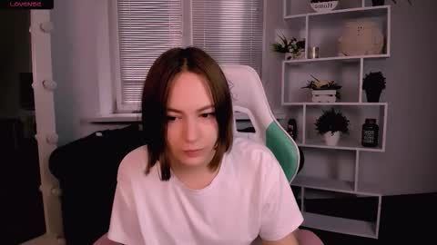 Snapshot of elma_lily chatting on October 16, 5:40 am elma_lily online show from October 16, 5:40 am