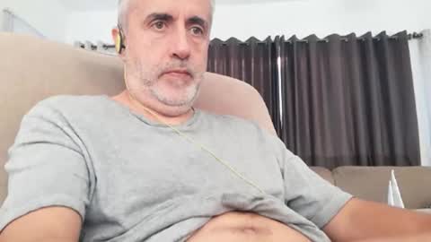 fer online show from December 1, 5:33 pm