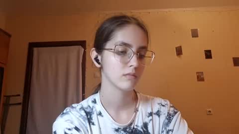 Kate online show from July 8, 2:31 pm
