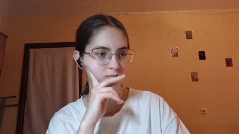 Kate online show from July 2, 11:15 am