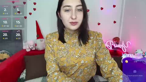 Snapshot of elmirapowers chatting on February 3, 12:47 pm elmirapowers online show from February 3, 12:47 pm