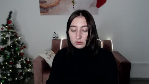 Snapshot of elmirapowers chatting on December 12, 12:44 pm elmirapowers online show from December 12, 12:44 pm