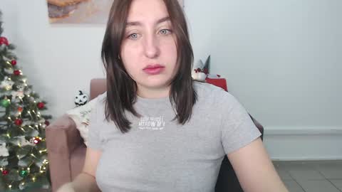 Snapshot of elmirapowers chatting on January 7, 12:41 pm elmirapowers online show from January 7, 12:41 pm