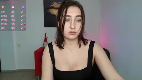 Snapshot of elmirapowers chatting on December 23, 12:41 pm elmirapowers online show from December 23, 12:41 pm