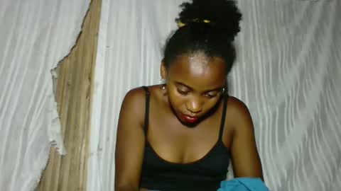 Elodie online show from January 12, 7:43 pm