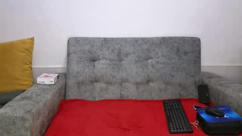 Elodie online show from March 26, 10:42 am