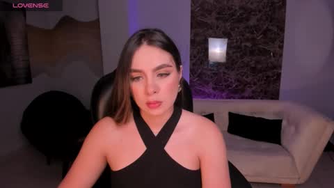 ELOISA OLIVERO online show from December 22, 7:09 pm