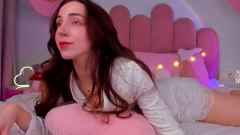 Snapshot of elsa_xo chatting on February 13, 3:07 am Michelle online show from February 13, 3:07 am