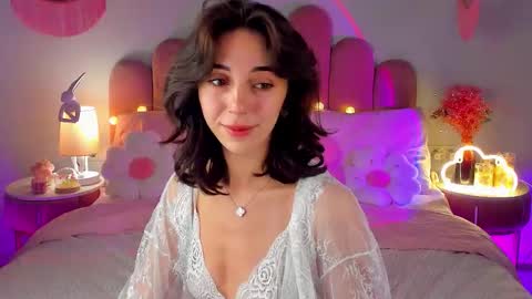 Snapshot of elsa_xo chatting on September 13, 7:38 pm Michelle online show from September 13, 7:38 pm