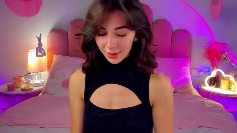 Snapshot of elsa_xo chatting on October 16, 7:35 pm Michelle online show from October 16, 7:35 pm