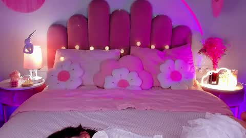 Snapshot of elsa_xo chatting on September 11, 7:26 pm Michelle online show from September 11, 7:26 pm