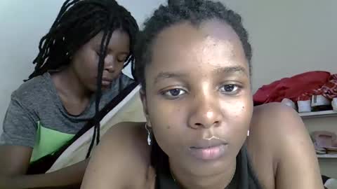 flo online show from November 9, 3:48 pm