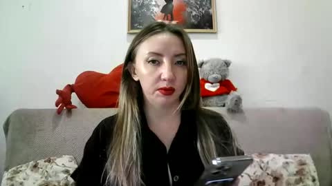 Snapshot of elvinasweet chatting on September 29, 5:28 am ElvinaSweet online show from September 29, 5:28 am