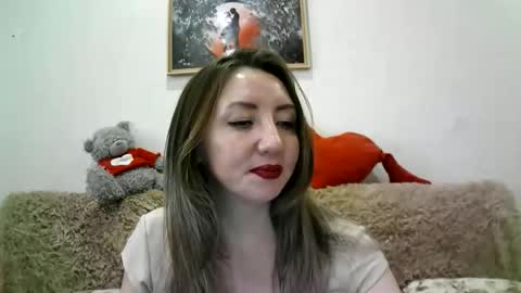 Snapshot of elvinasweet chatting on October 13, 6:04 am ElvinaSweet online show from October 13, 6:04 am