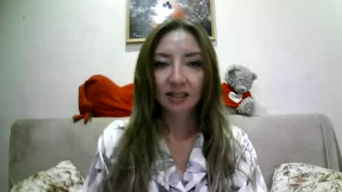 Snapshot of elvinasweet chatting on September 24, 2:07 am ElvinaSweet online show from September 24, 2:07 am