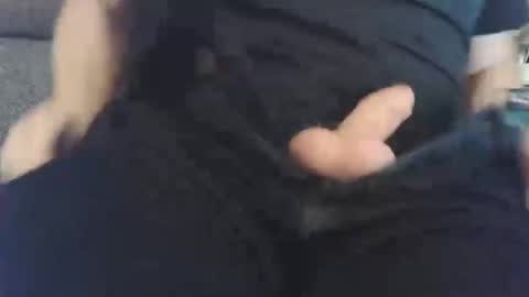 elvisjuice_ online show from March 6, 7:57 pm