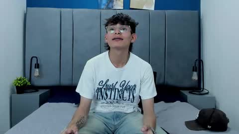 elyoordis online show from November 4, 9:38 pm