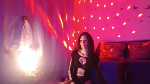 Elisa online show from November 21, 7:23 pm