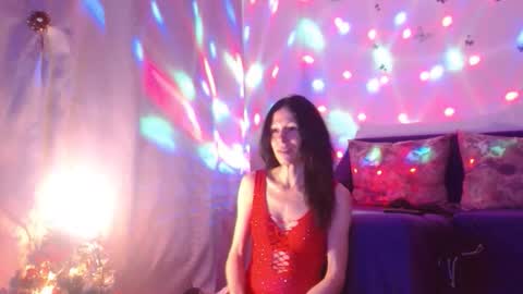 Elisa online show from January 8, 8:47 pm