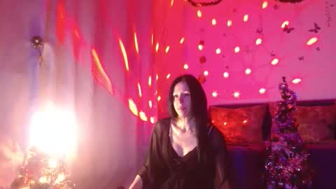 Elisa online show from December 22, 7:42 pm