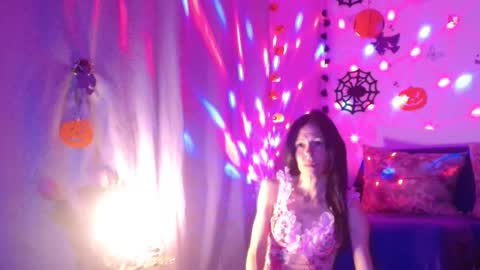 Elisa online show from October 30, 10:32 pm