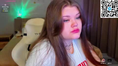 Snapshot of elzaa_ark chatting on October 14, 2:58 am Eliza online show from October 14, 2:58 am