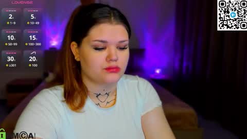 Snapshot of elzaa_ark chatting on October 9, 3:23 am Eliza online show from October 9, 3:23 am