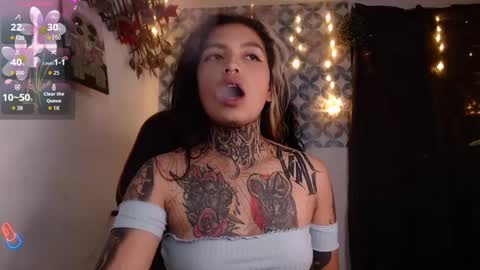 ema_ploxx online show from September 14, 4:37 am