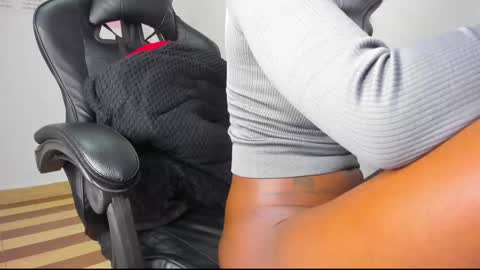 . online show from January 29, 2:21 pm