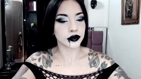 Snapshot of emearld_black chatting on September 29, 4:44 am Emerald Black online show from September 29, 4:44 am