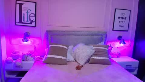 Emily  online show from January 12, 11:28 am