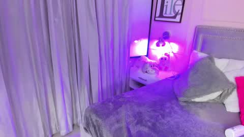 Emily  online show from December 20, 12:52 am