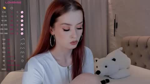 Snapshot of emelilove chatting on October 10, 5:46 am Emeli online show from October 10, 5:46 am