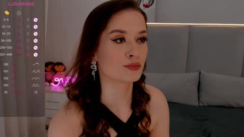 Snapshot of emelilove chatting on February 23, 5:34 am Emeli online show from February 23, 5:34 am