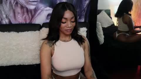 Snapshot of emely_brandon_ chatting on September 24, 9:16 am anyelii online show from September 24, 9:16 am