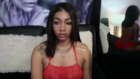 Snapshot of emely_brandon_ chatting on October 2, 10:25 am anyelii online show from October 2, 10:25 am