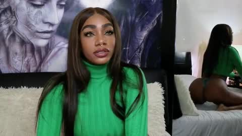 Snapshot of emely_brandon_ chatting on October 11, 3:22 am anyelii online show from October 11, 3:22 am