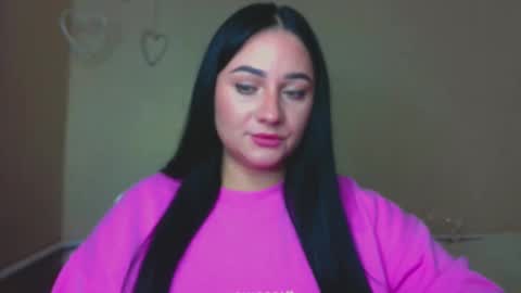 Snapshot of emelyblum chatting on October 28, 10:55 pm Emely online show from October 28, 10:55 pm