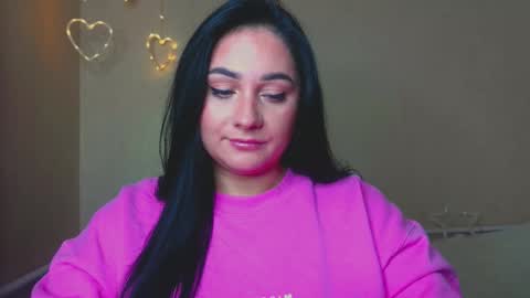 Snapshot of emelyblum chatting on October 27, 10:54 pm Emely online show from October 27, 10:54 pm