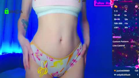 Emely online show from December 14, 2:40 am