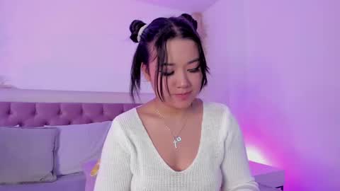 Snapshot of emelyy_carter chatting on March 12, 10:50 pm Emy online show from March 12, 10:50 pm