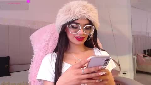 Danna online show from November 23, 3:59 am